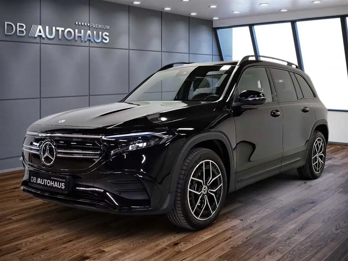 Mercedes-Benz EQB 300 AMG Line 67 kWh 4MATIC Noir - 1