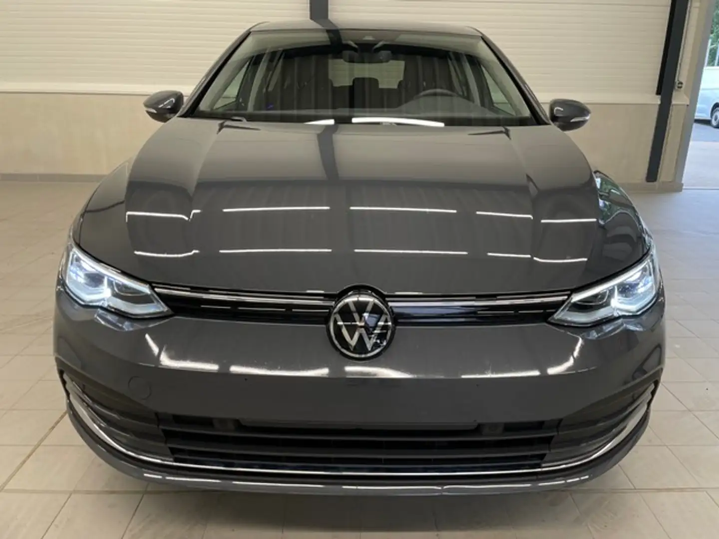 Volkswagen Golf VIII Lim. 2.0TDI Active LED+LANE+APP Grau - 2