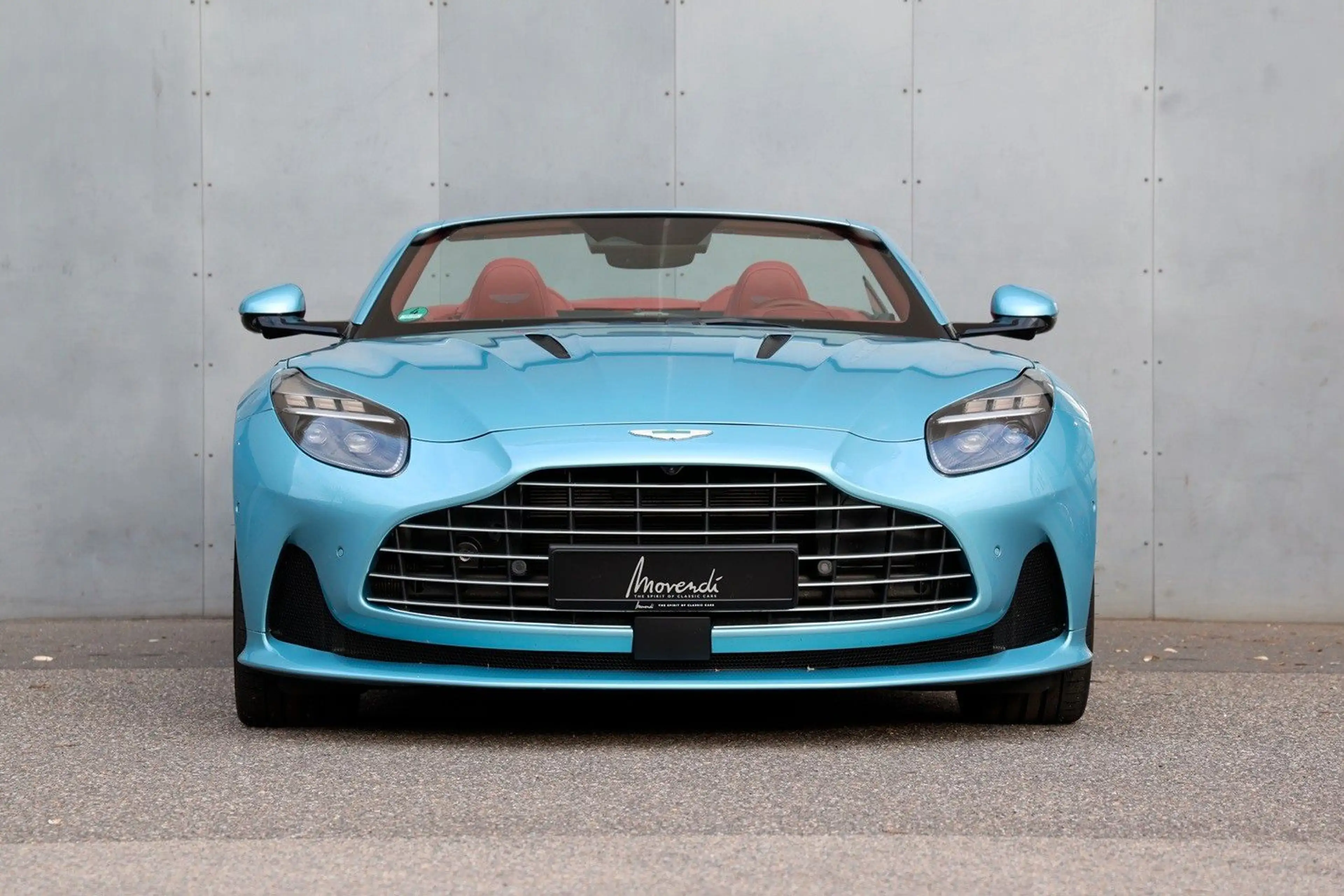 Aston Martin DB12 Volante 1. Hand — photo 6