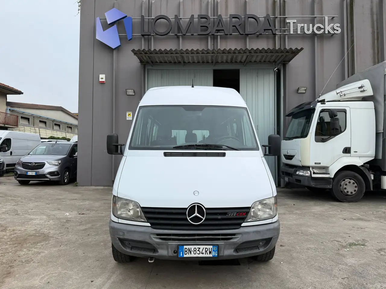 Mercedes-Benz Sprinter 311 CDI/8 POSTI/PULLMINO/PEDANA PER DISABILI/2001, foto 2