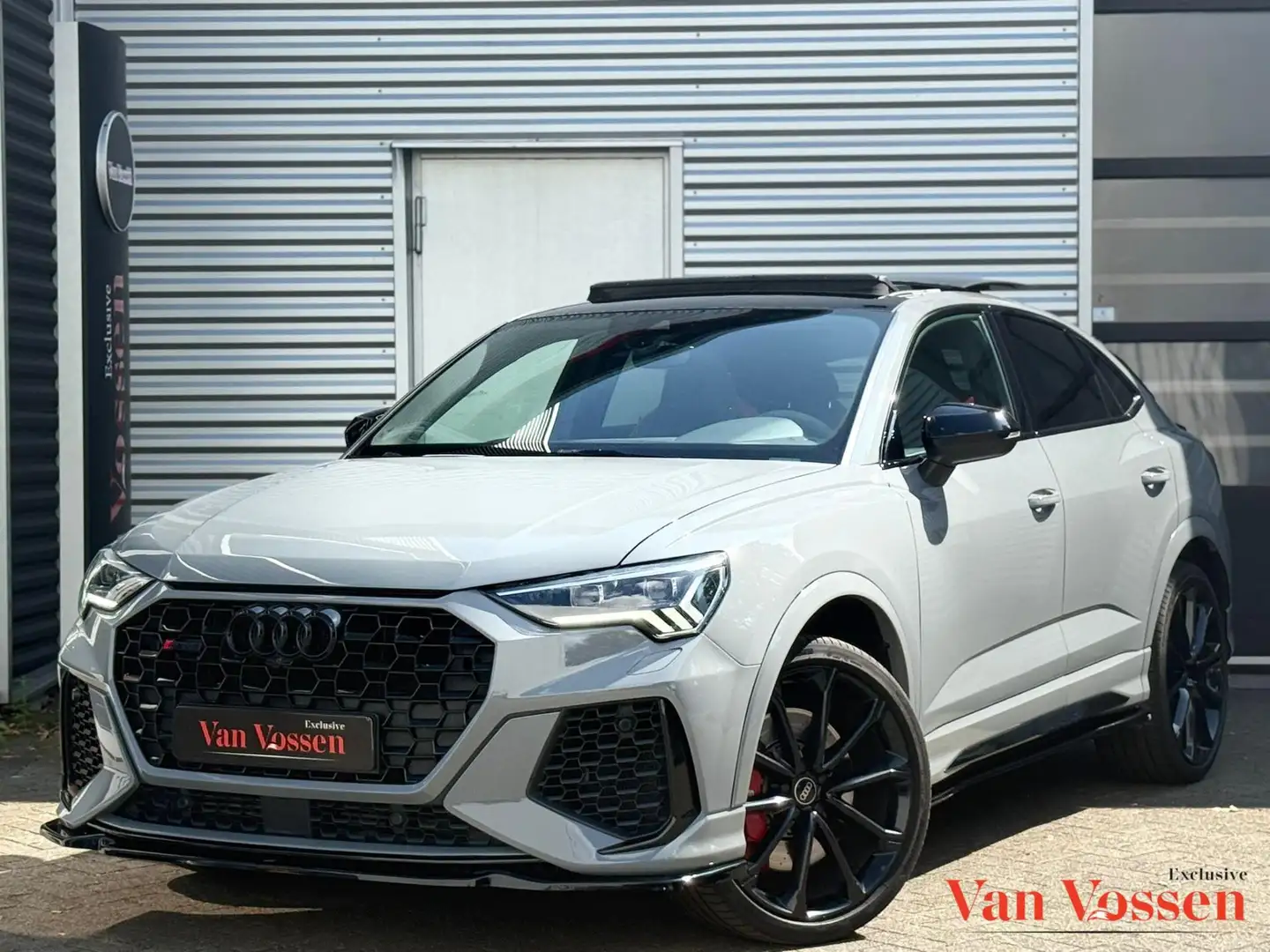 Audi RS Q3 RSQ3 Sportback 2.5 TFSI 400PK|PANO|SFEER|AUDI PRE Grijs - 1