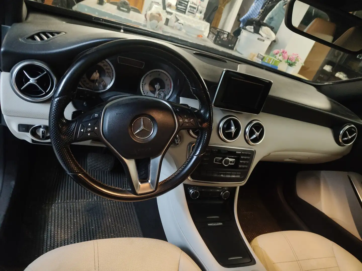 Mercedes-Benz 180 sport - 2