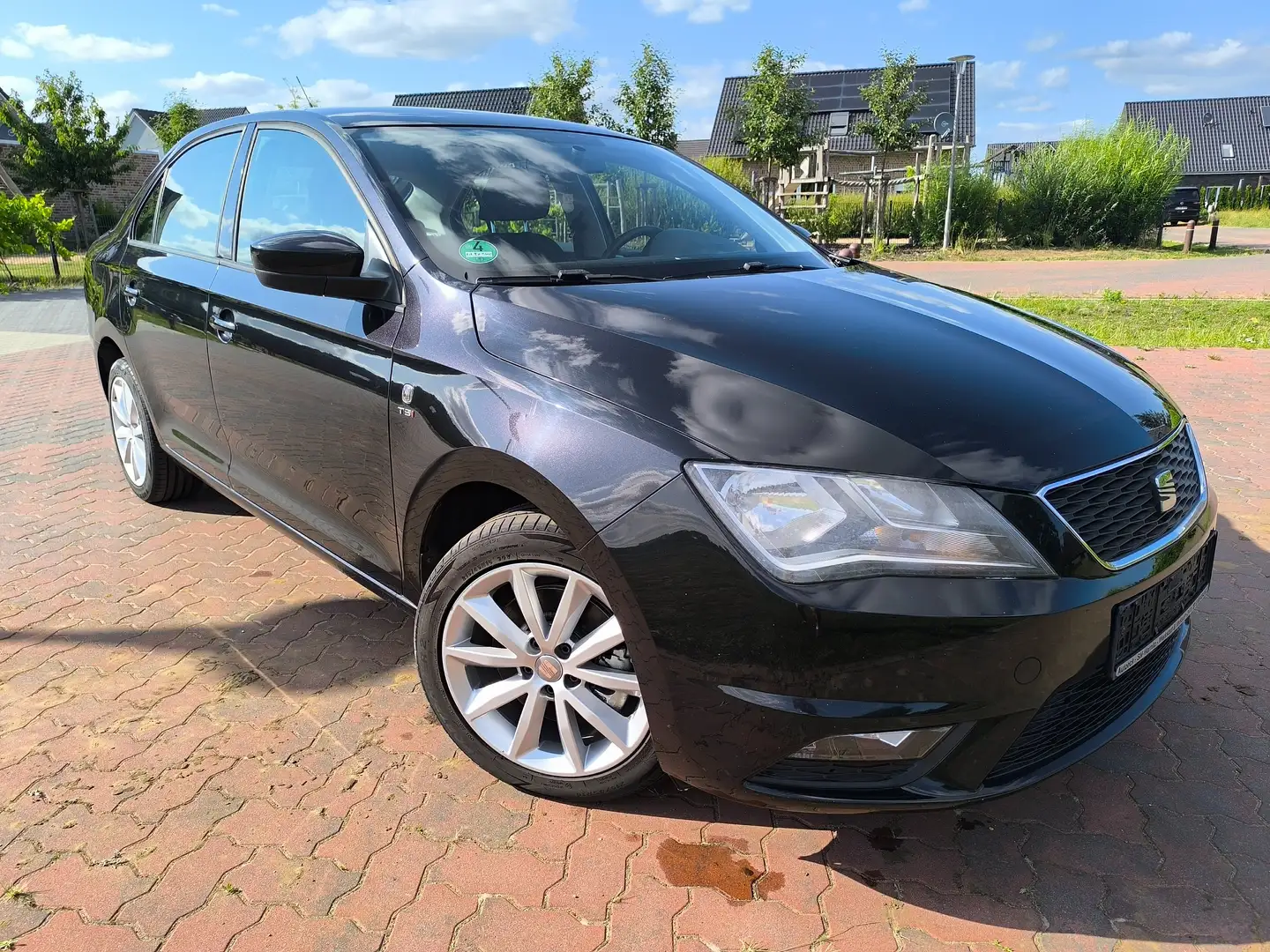 SEAT Toledo NH 1.2 Schwarz - 1