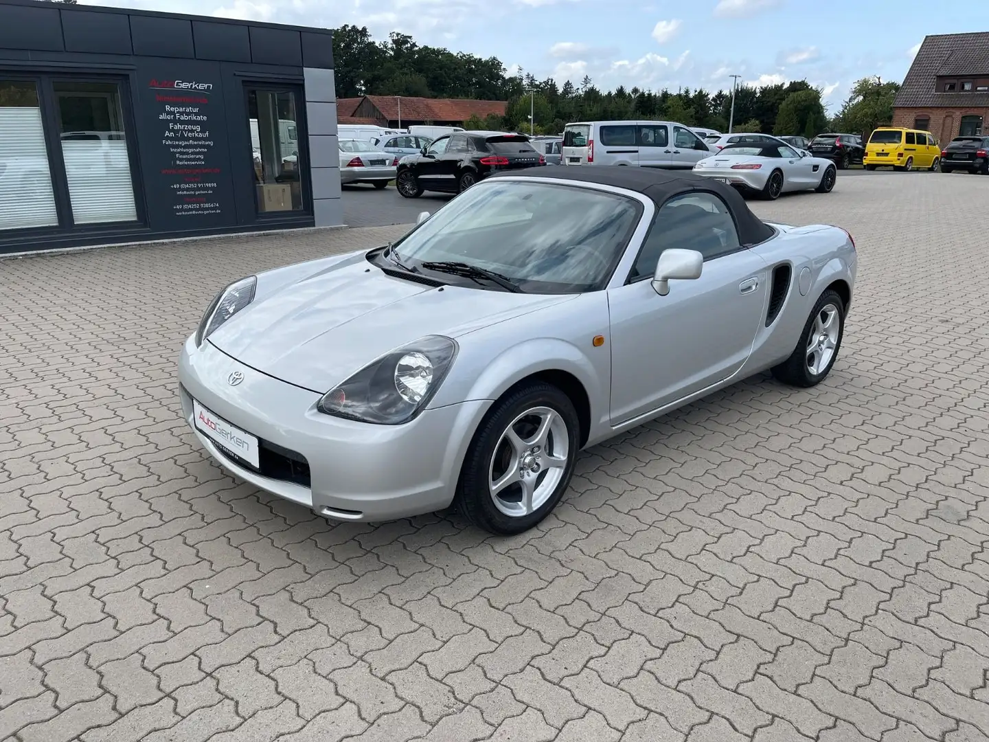 Toyota MR 2 1.8 VVT-i 1HD 29.767 KM W3 Silber - 1