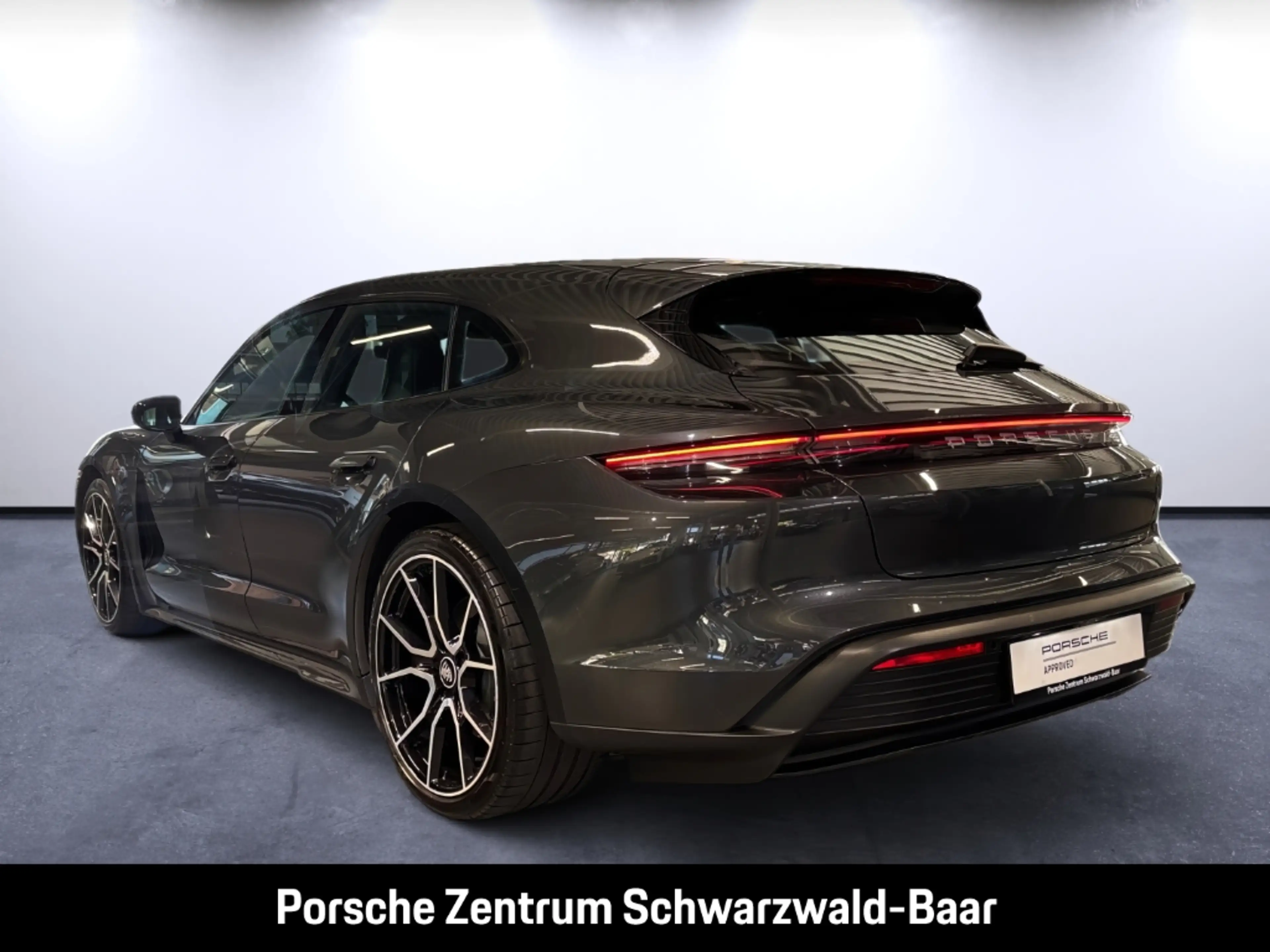Porsche Taycan Sport Turismo — photo 3