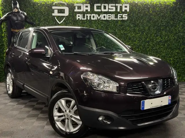 Nissan Qashqai+2 view 2