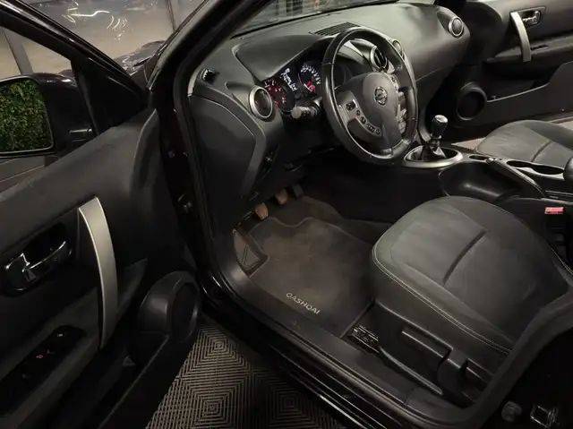 Nissan Qashqai+2 view 9