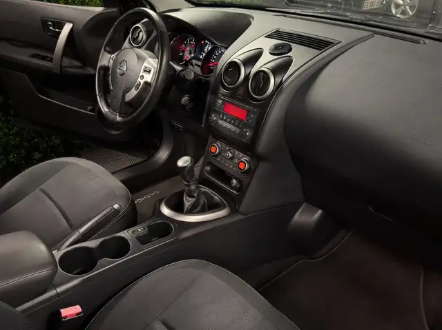 Nissan Qashqai+2 view 13