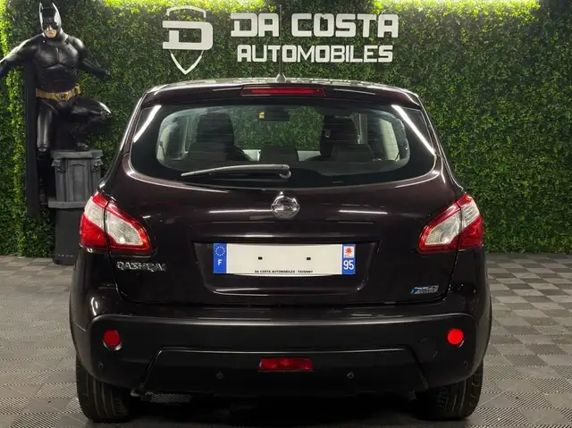 Nissan Qashqai+2 view 6