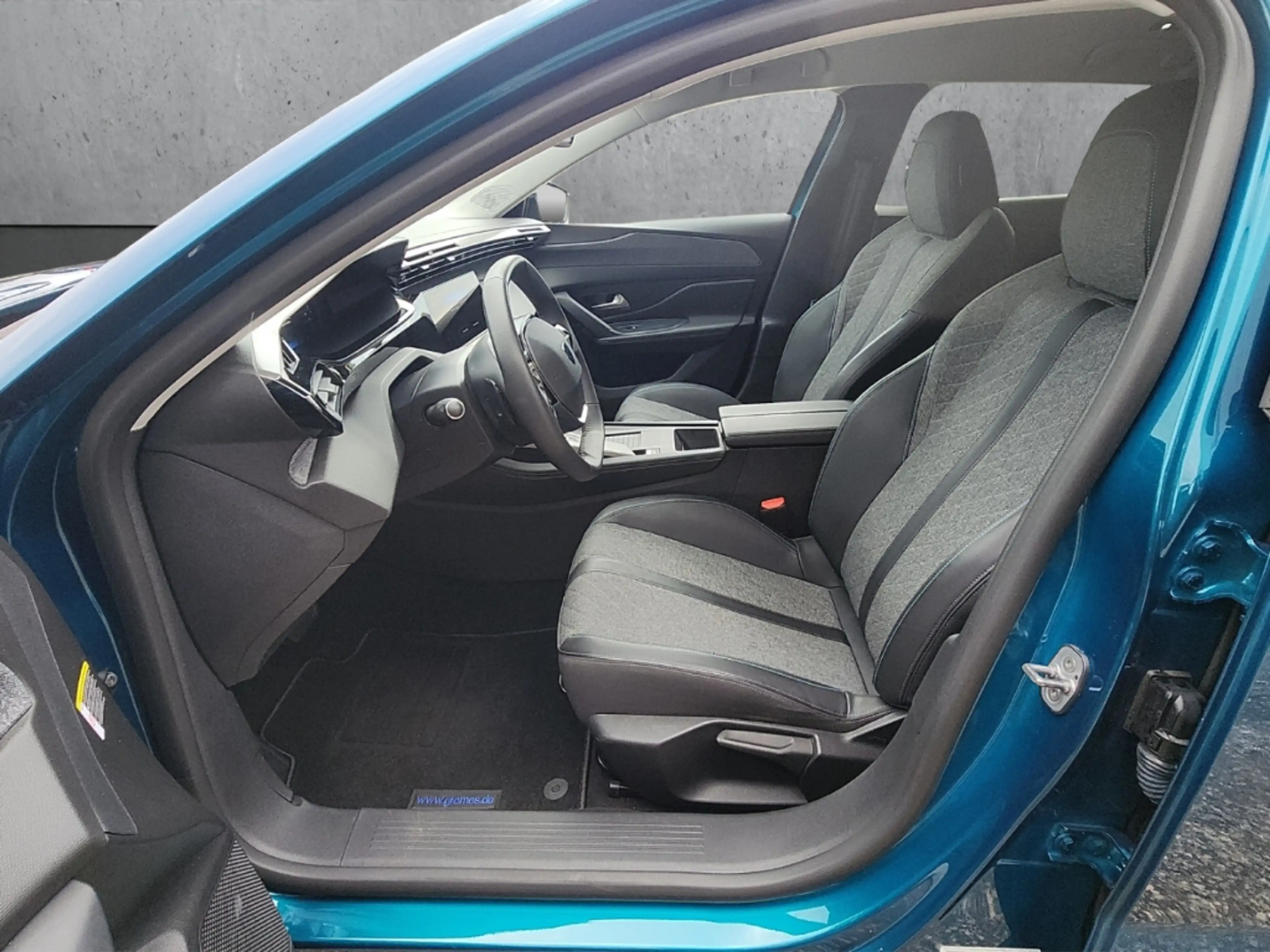 Peugeot 408 Allure PT130 EAT8 Navi LED ACC CarPlay R-Kamera — photo 9