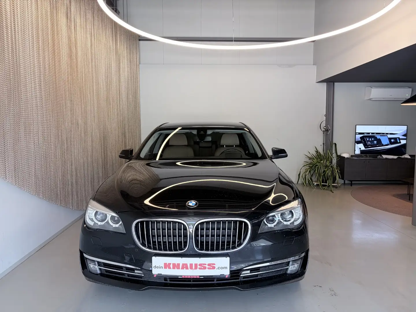 BMW 740 d xDrive neuer Motor und neues Getriebe Schwarz - 2