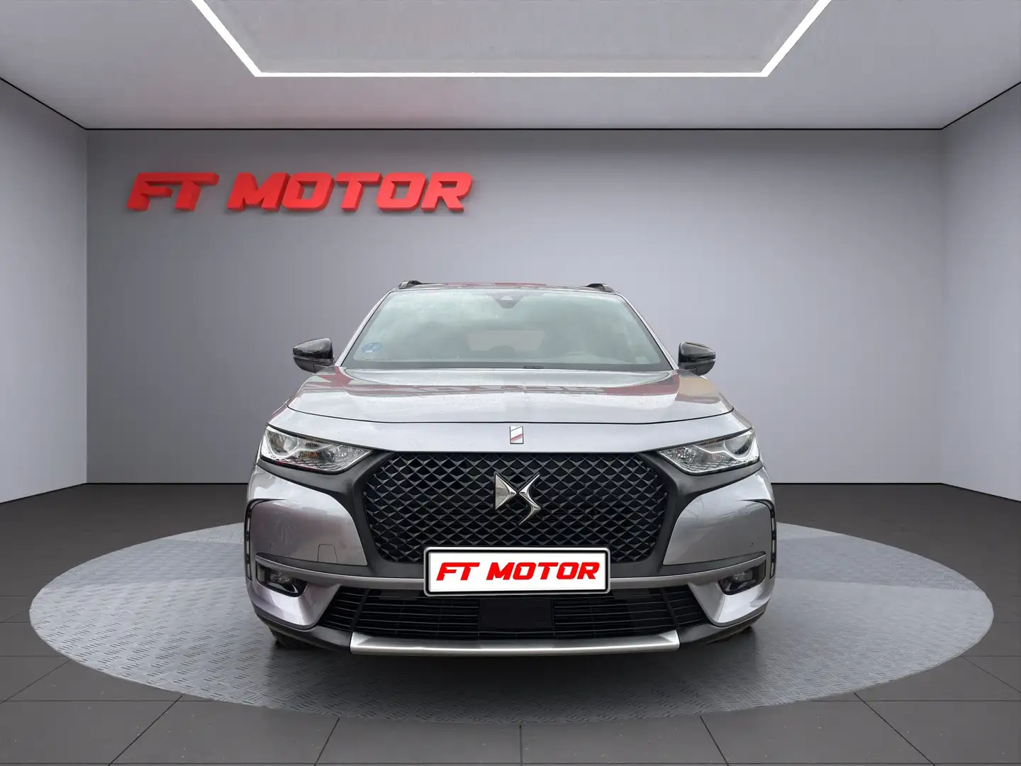 DS Automobiles DS 4 E-Tense Performance Line Aut. 225 Grau - 2