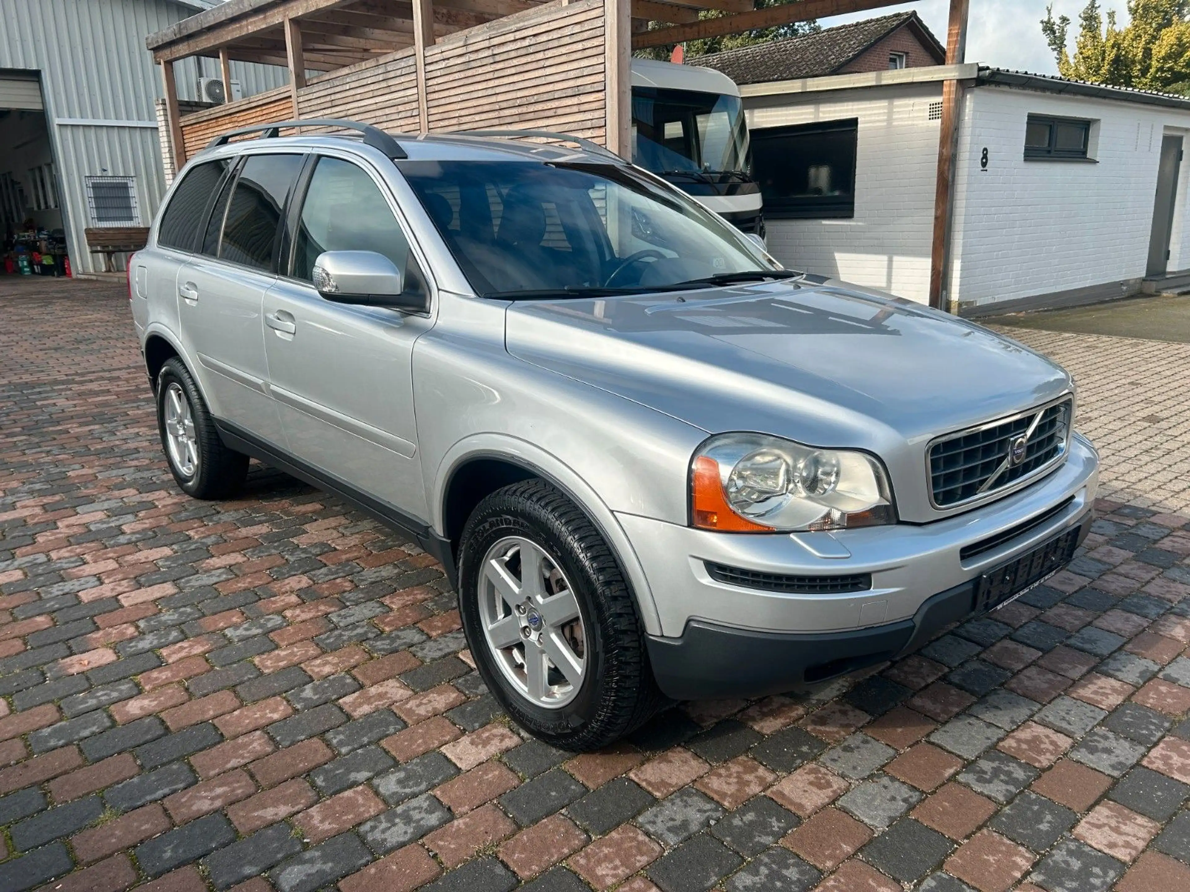 Volvo XC90 D5 AWD Momentum NAVI, Leder, AHK — photo 3
