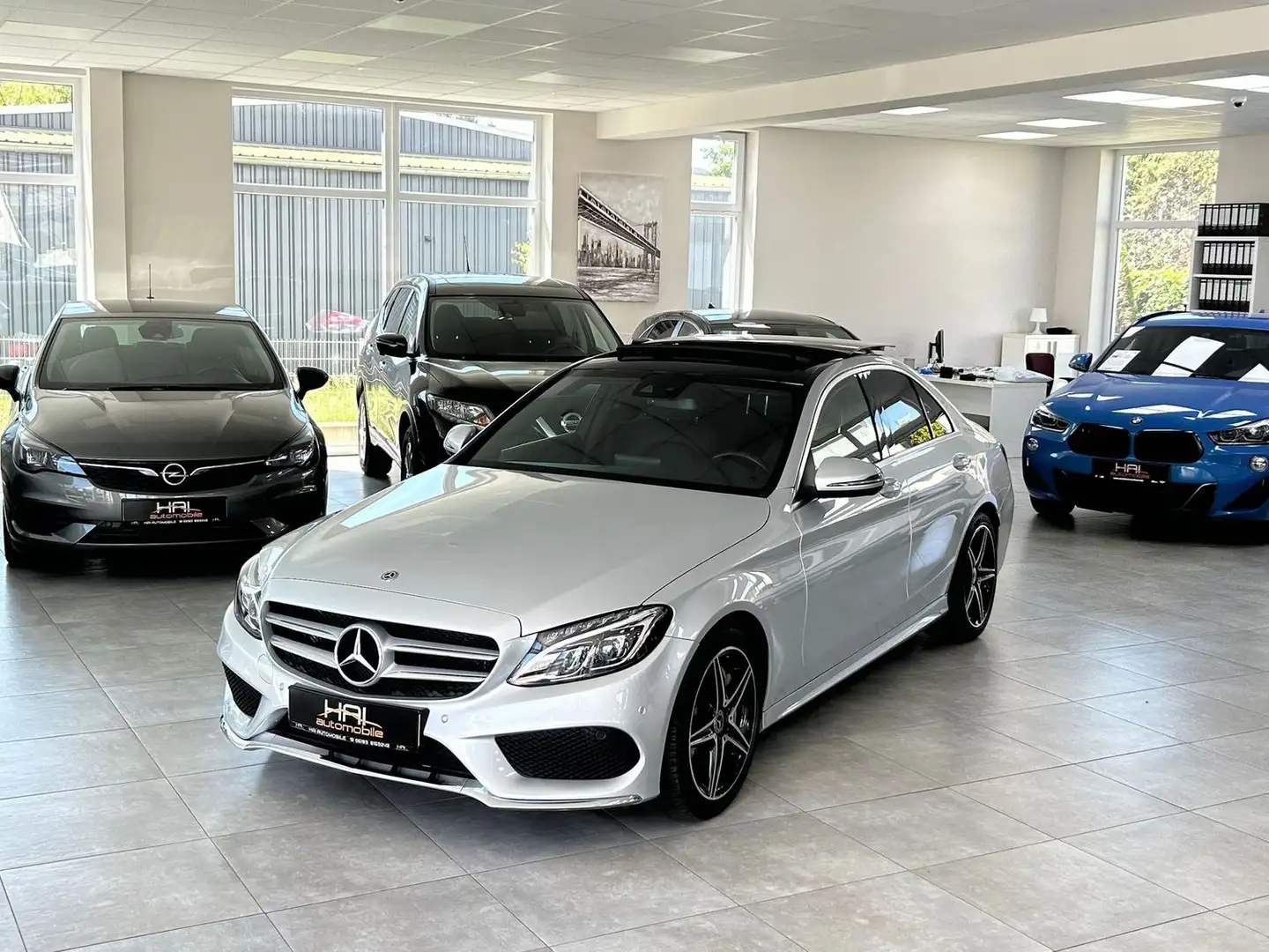 Mercedes-Benz C 250 d Edition AMG Automatik/Panorama/Navi/Kamera Plateado - 1