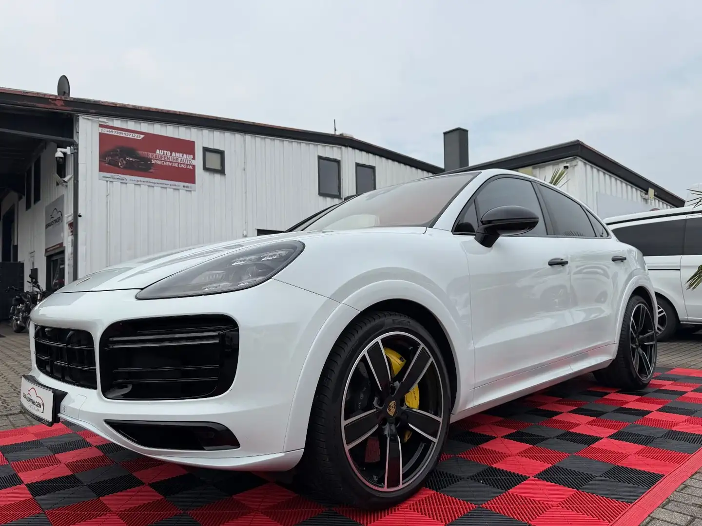 Porsche Cayenne Coupe Turbo *Head-up*360°-Kamera* Weiß - 1