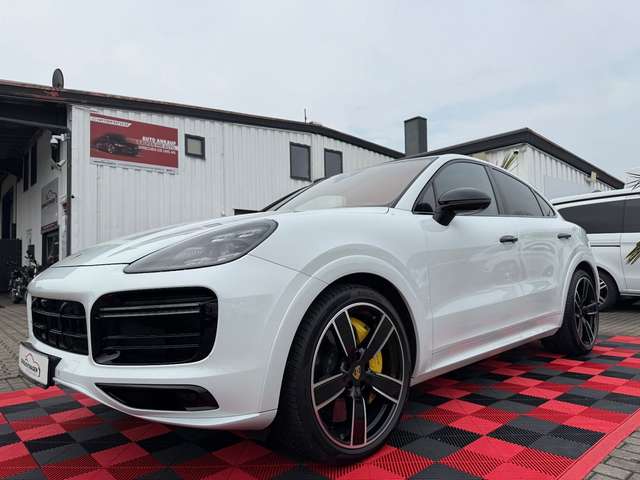 Imagine Porsche Cayenne Coupe Turbo *Head-up*360°-Kamera*