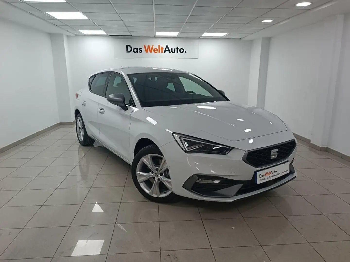 SEAT Leon 1.5 e-Hybrid S&S FR XM DSG-6 204 Blanco - 1