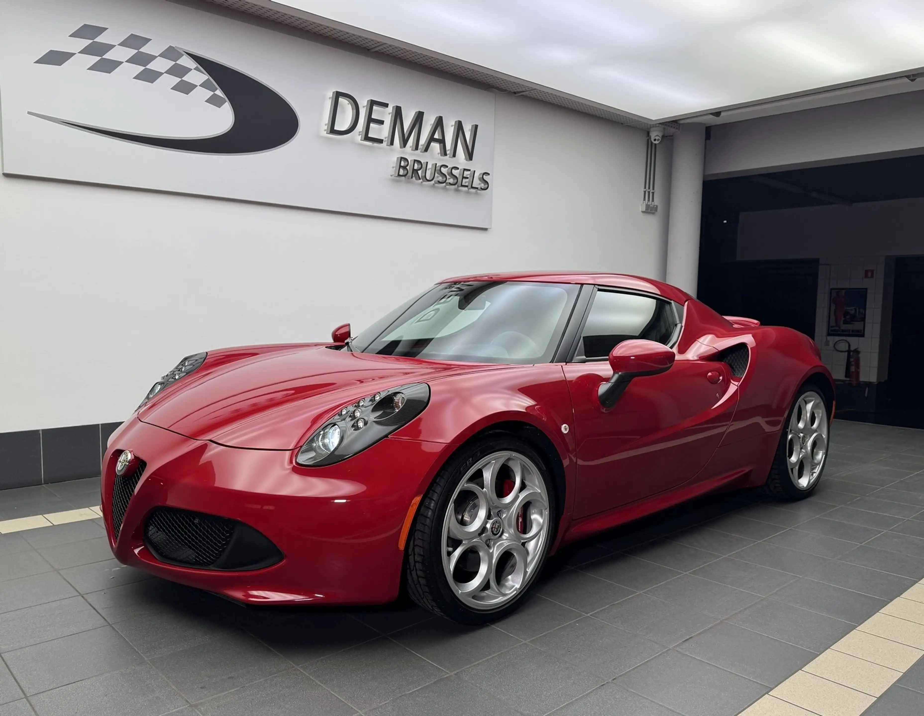 Alfa Romeo 4C Coupé * Cuir * Échappement Racing* 6.150km!
