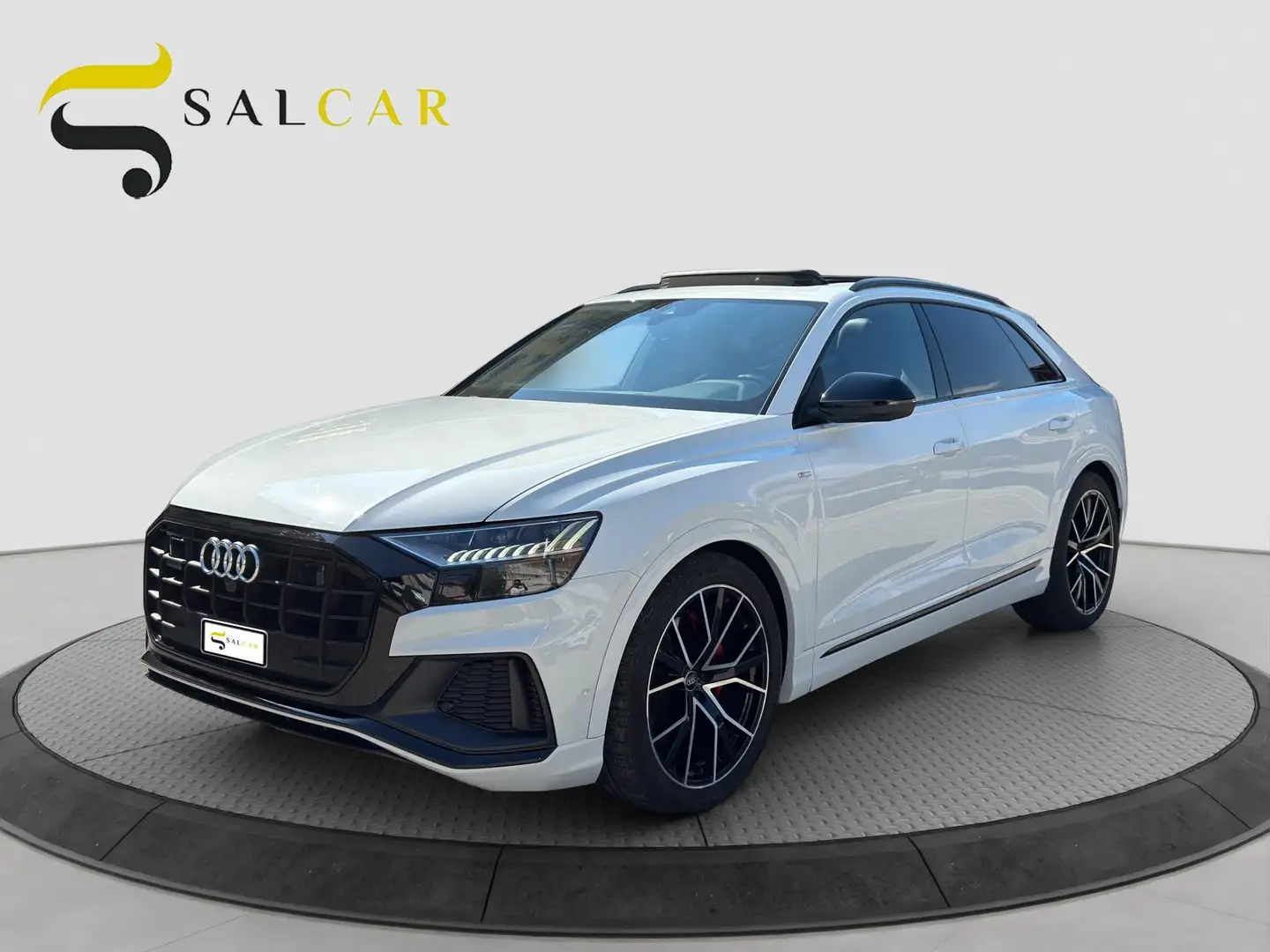 Audi Q8 45 3.0 231cv tdi S-Line Tetto 2021 Bianco - 1
