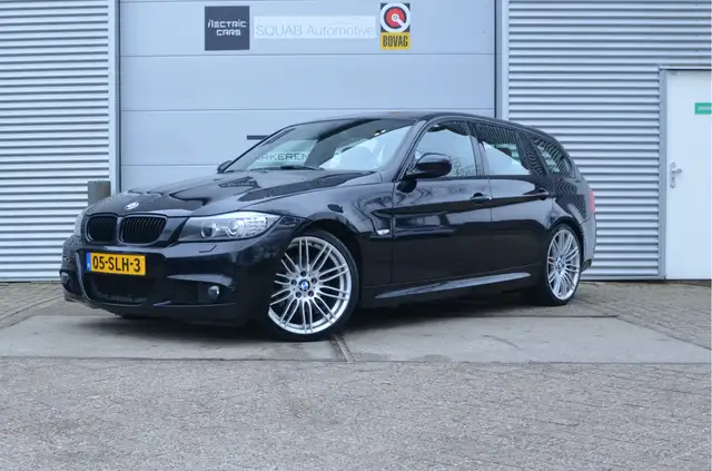 BMW 325 3-serie Touring 325i Carbon Sport Edition M Sport,