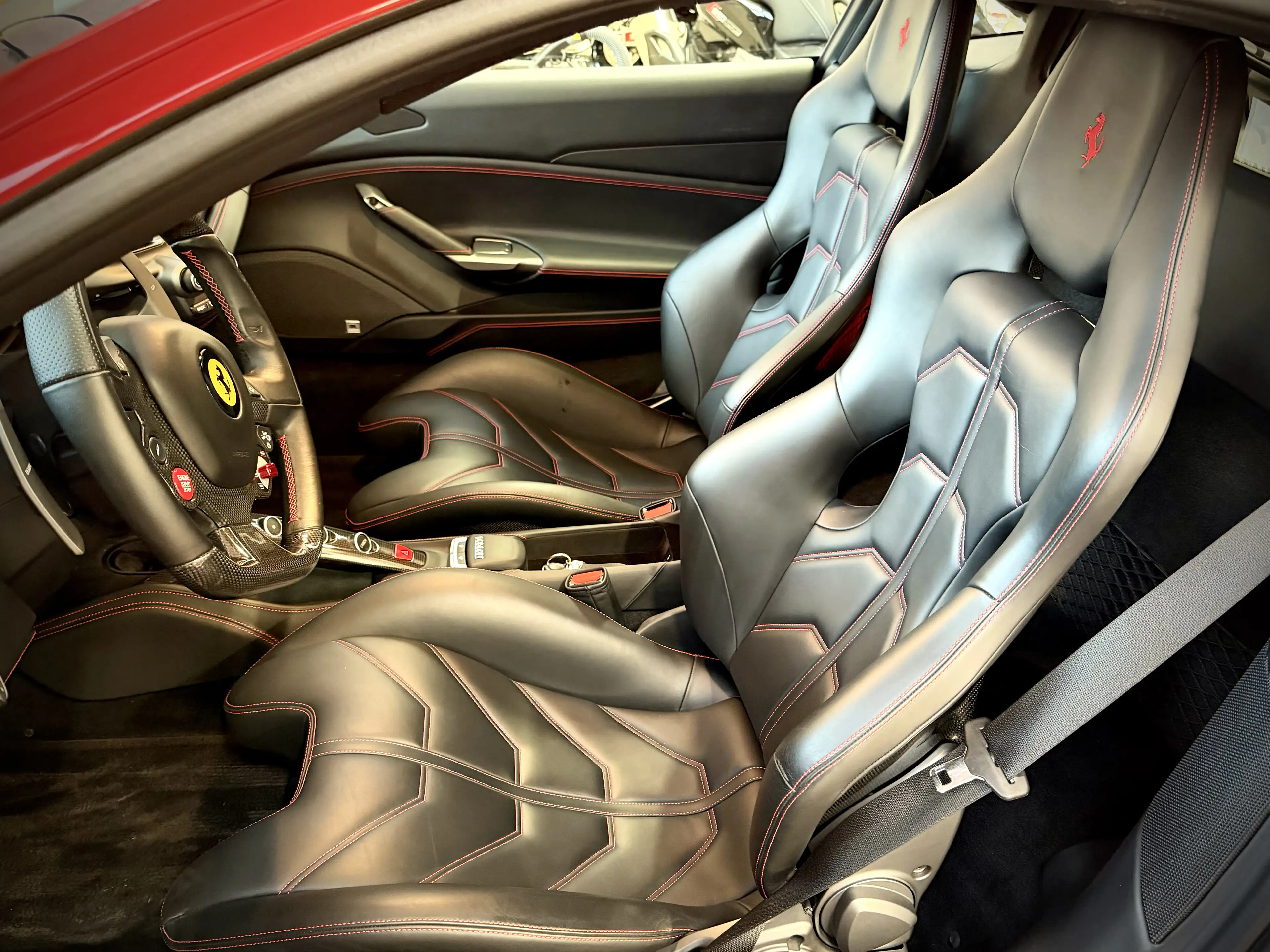 Ferrari 488 488 GTB 3.9 Turbo V8 F1 — photo 11