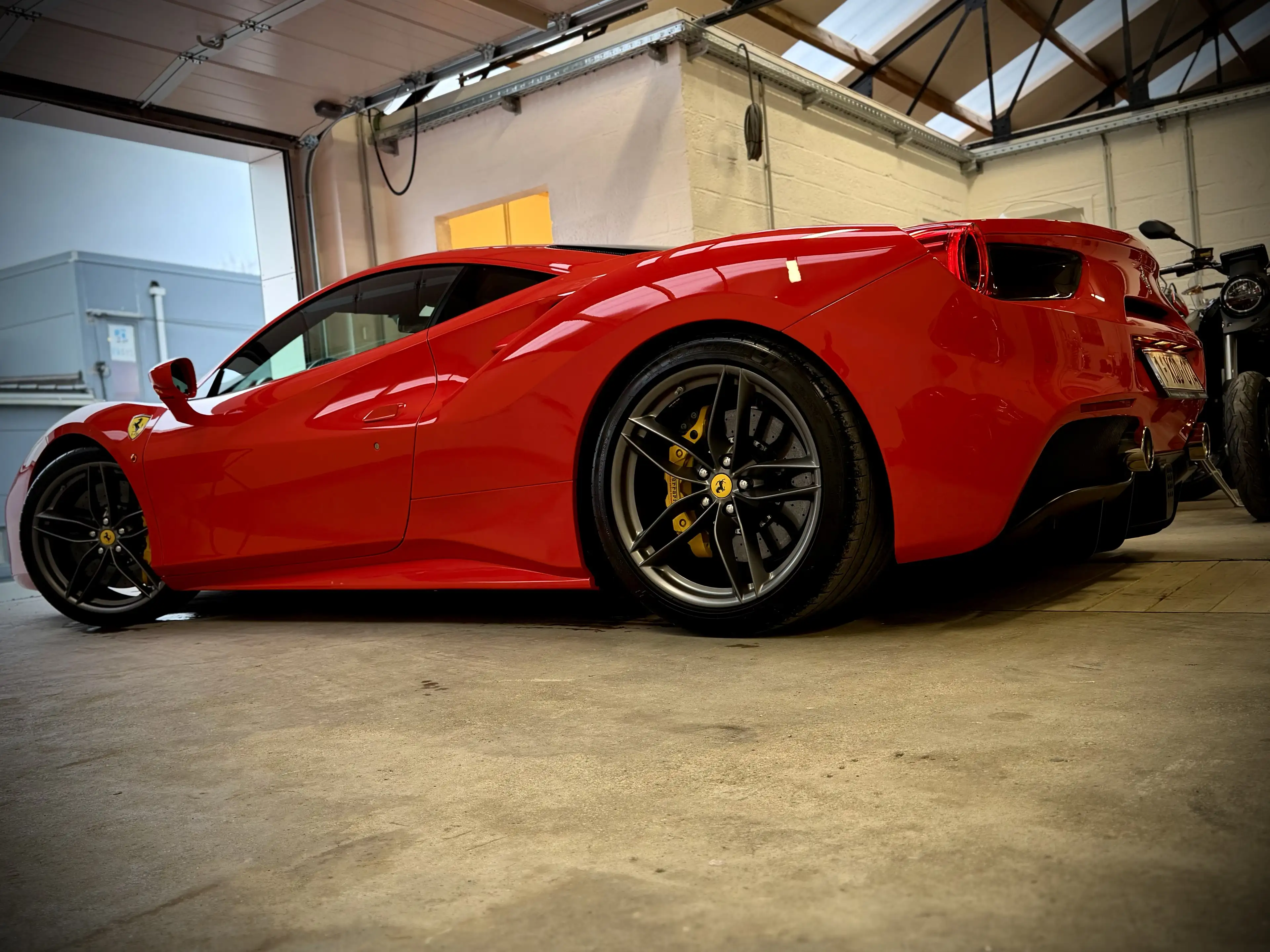 Ferrari 488 488 GTB 3.9 Turbo V8 F1 — photo 9