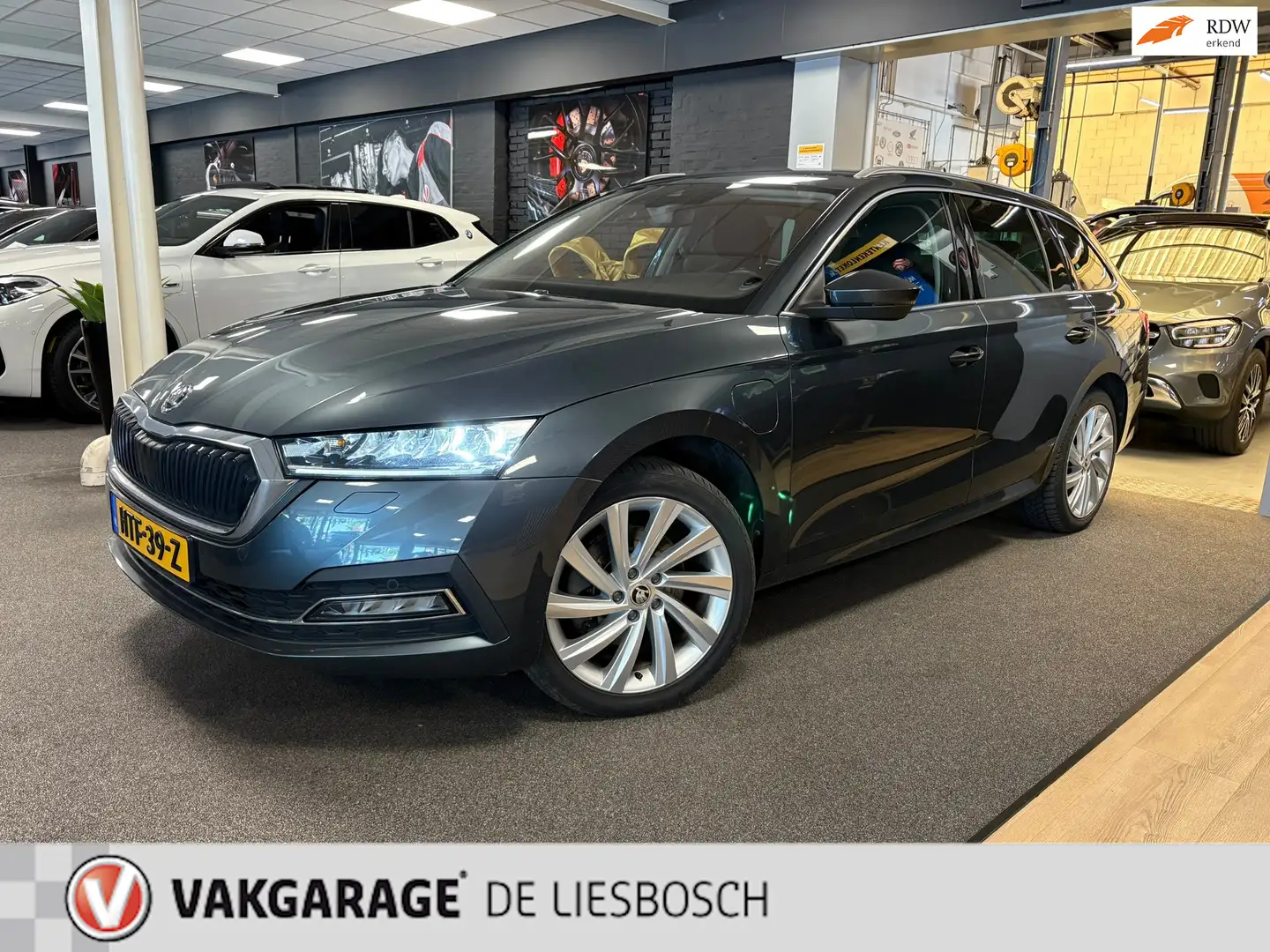 Skoda Octavia Combi 1.4 TSI iV PHEV Business Edition Plus Gris - 1
