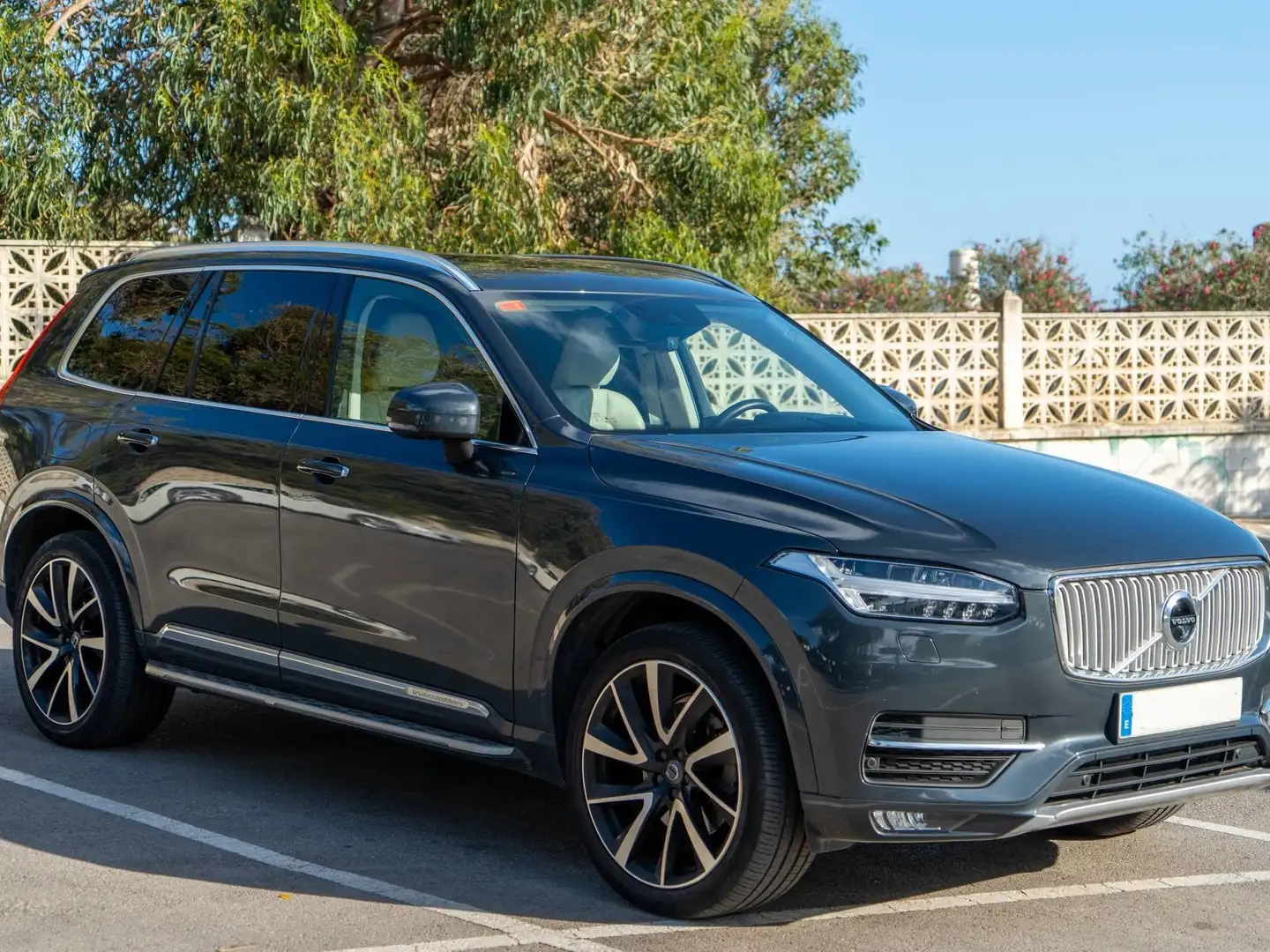 Volvo XC90 Volvo XC90 D5 AWD Inscription 235 CV, automático, 7 plazas Gris - 2