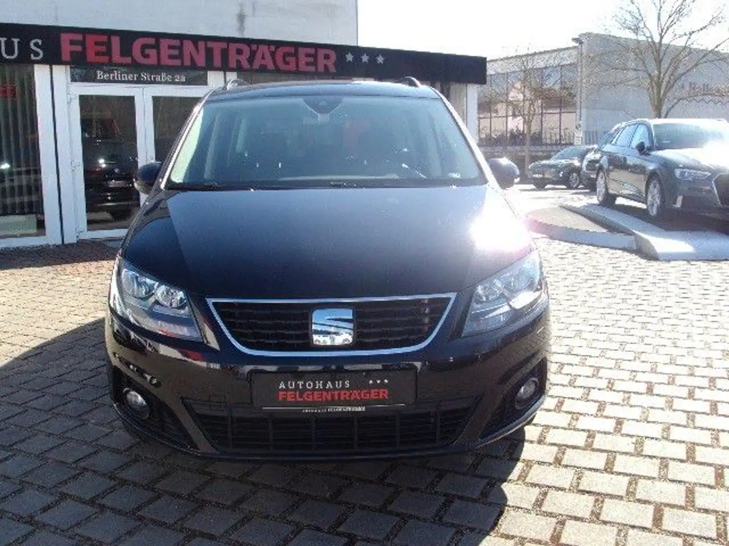 SEAT Alhambra 1.4 TSI DSG "Style" Schwarz - 2
