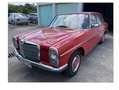 Mercedes-Benz W 114/115 Strich-Acht 200D Rot - thumbnail 1