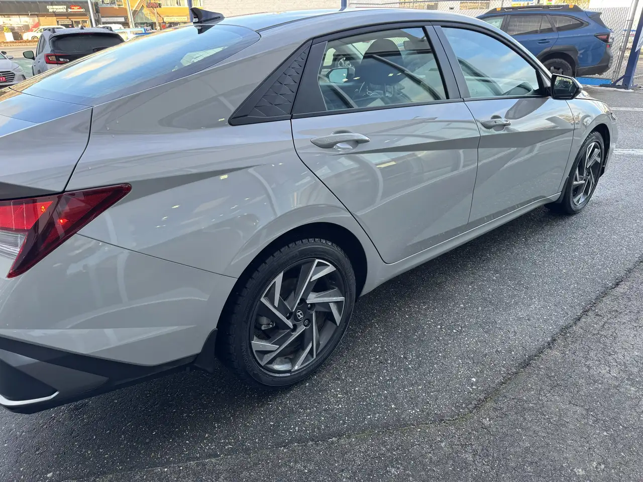 Hyundai ELANTRA снимка Hyundai ELANTRA