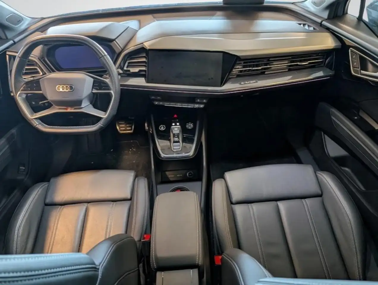 Audi Q4 e-tron снимка Audi Q4 e-tron