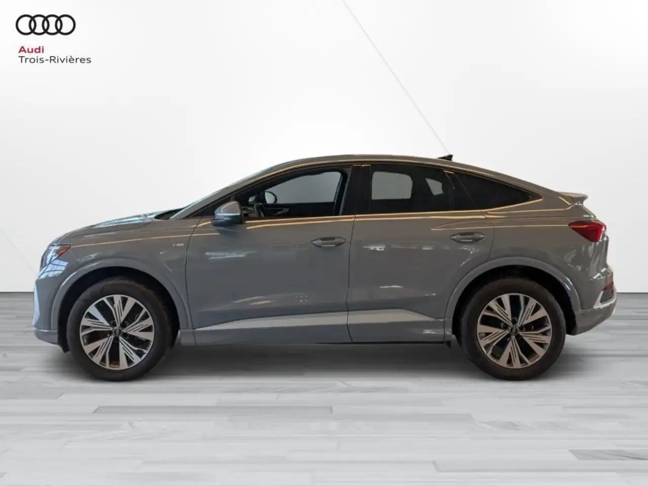 Audi Q4 e-tron снимка Audi Q4 e-tron