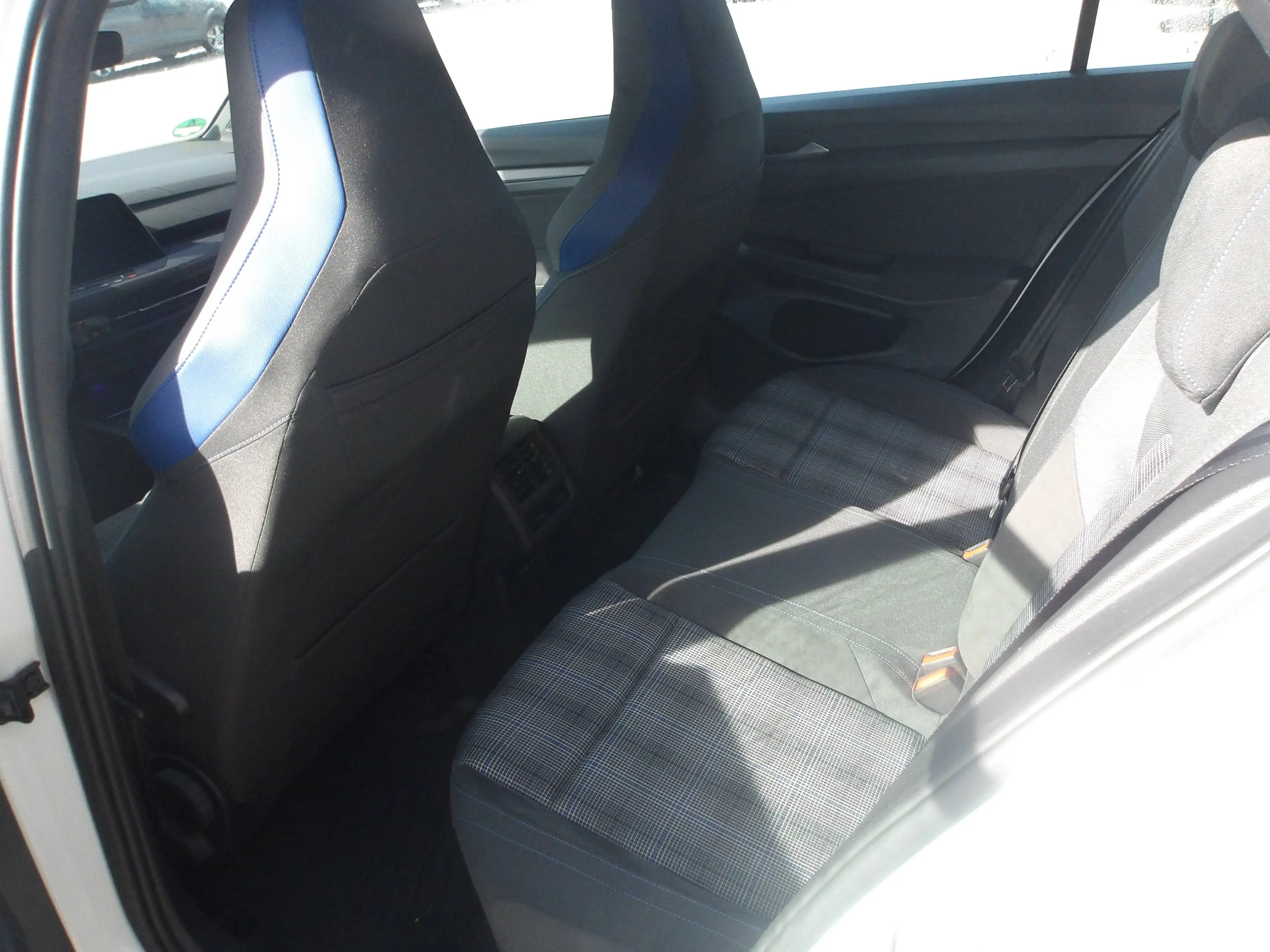Volkswagen Golf GTE GTE eHybrid — photo 10