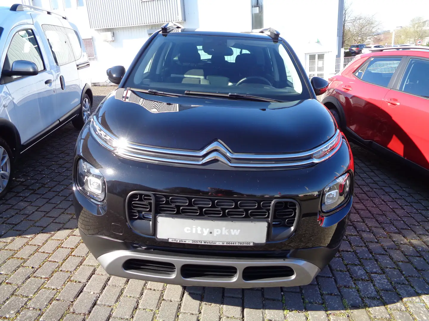 Citroen C3 Aircross Feel, Klima, 1.Hand Schwarz - 2