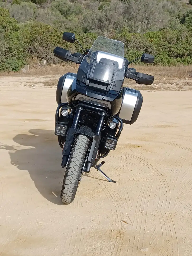 Harley-Davidson Pan America 1250 Noir - 1