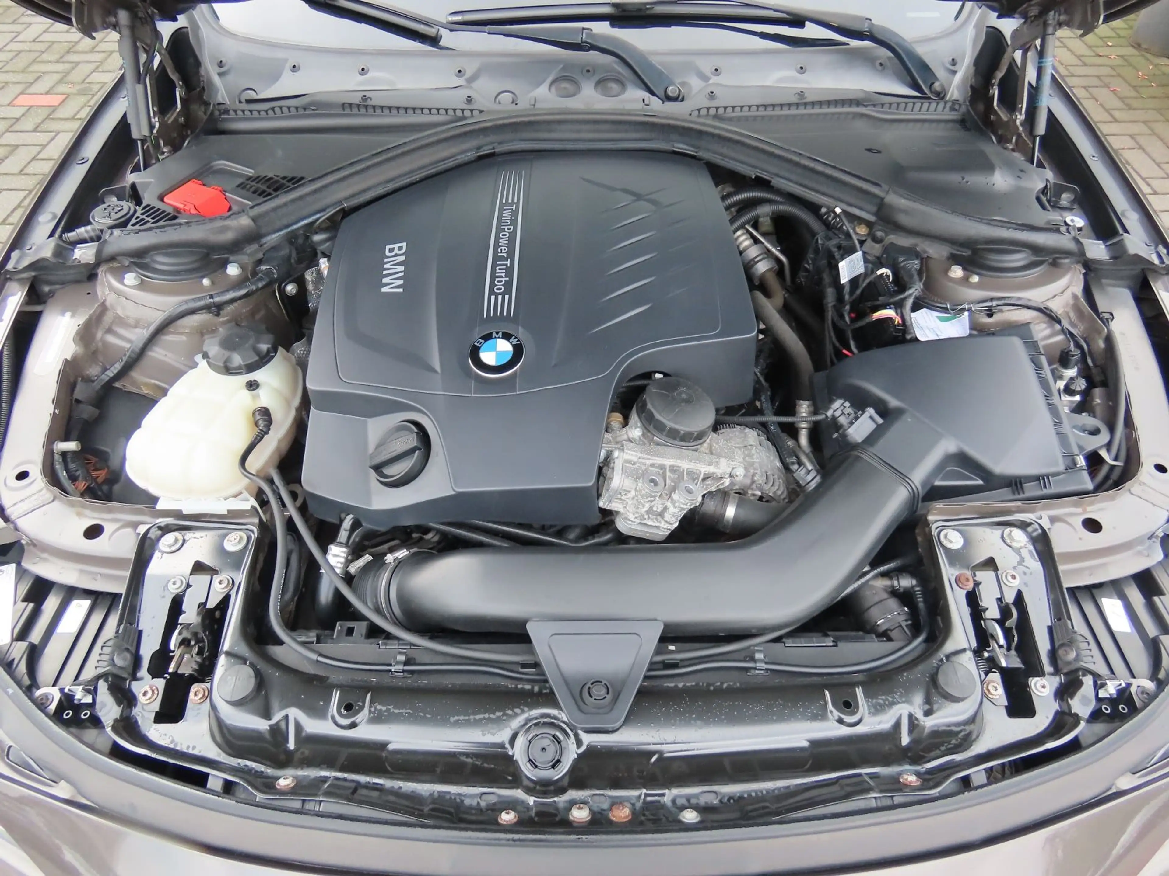 BMW 335 i Autom. Leder Sitzheizung Memory 360° — photo 3