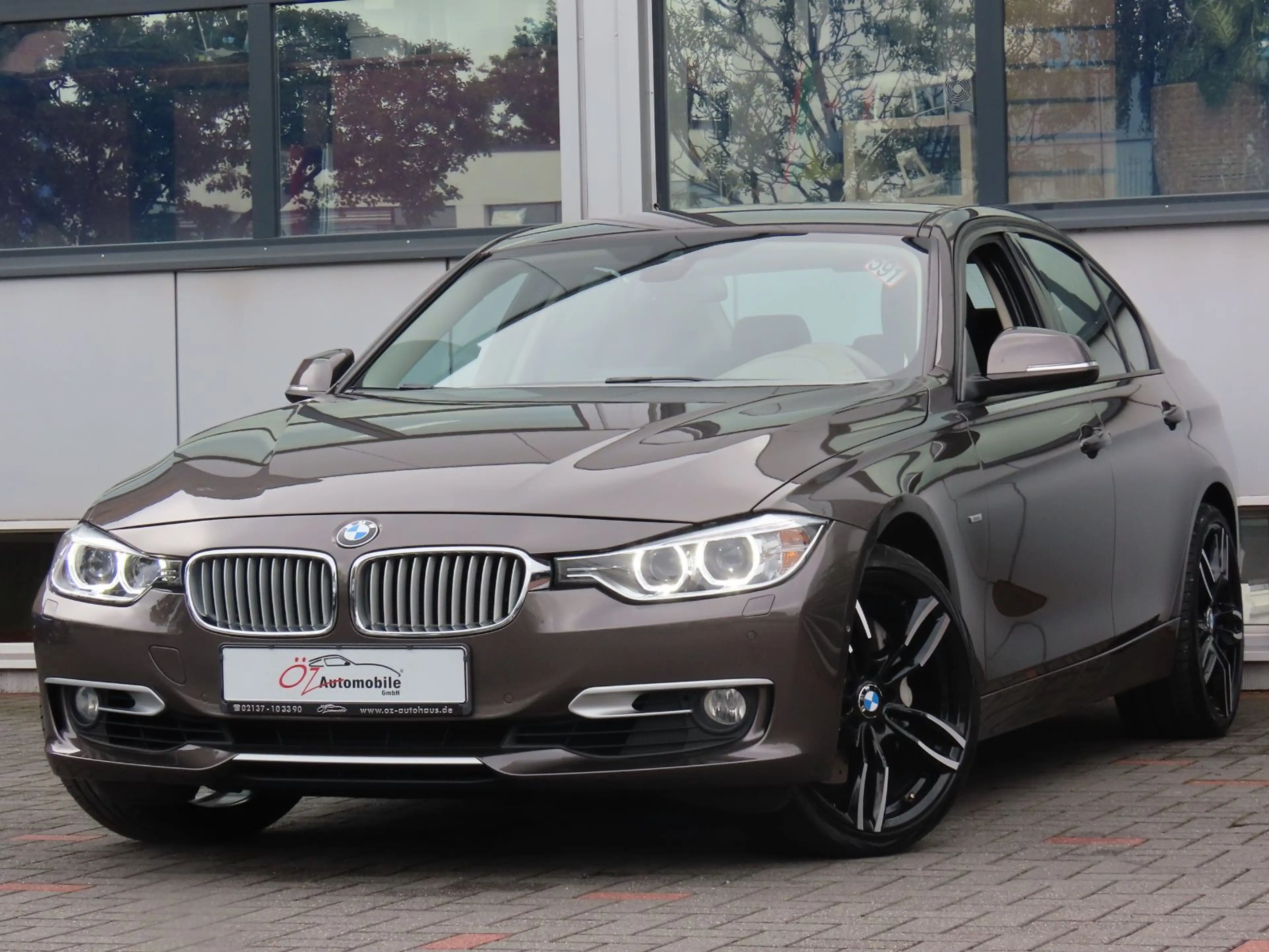 BMW 335 i Autom. Leder Sitzheizung Memory 360° — photo 5