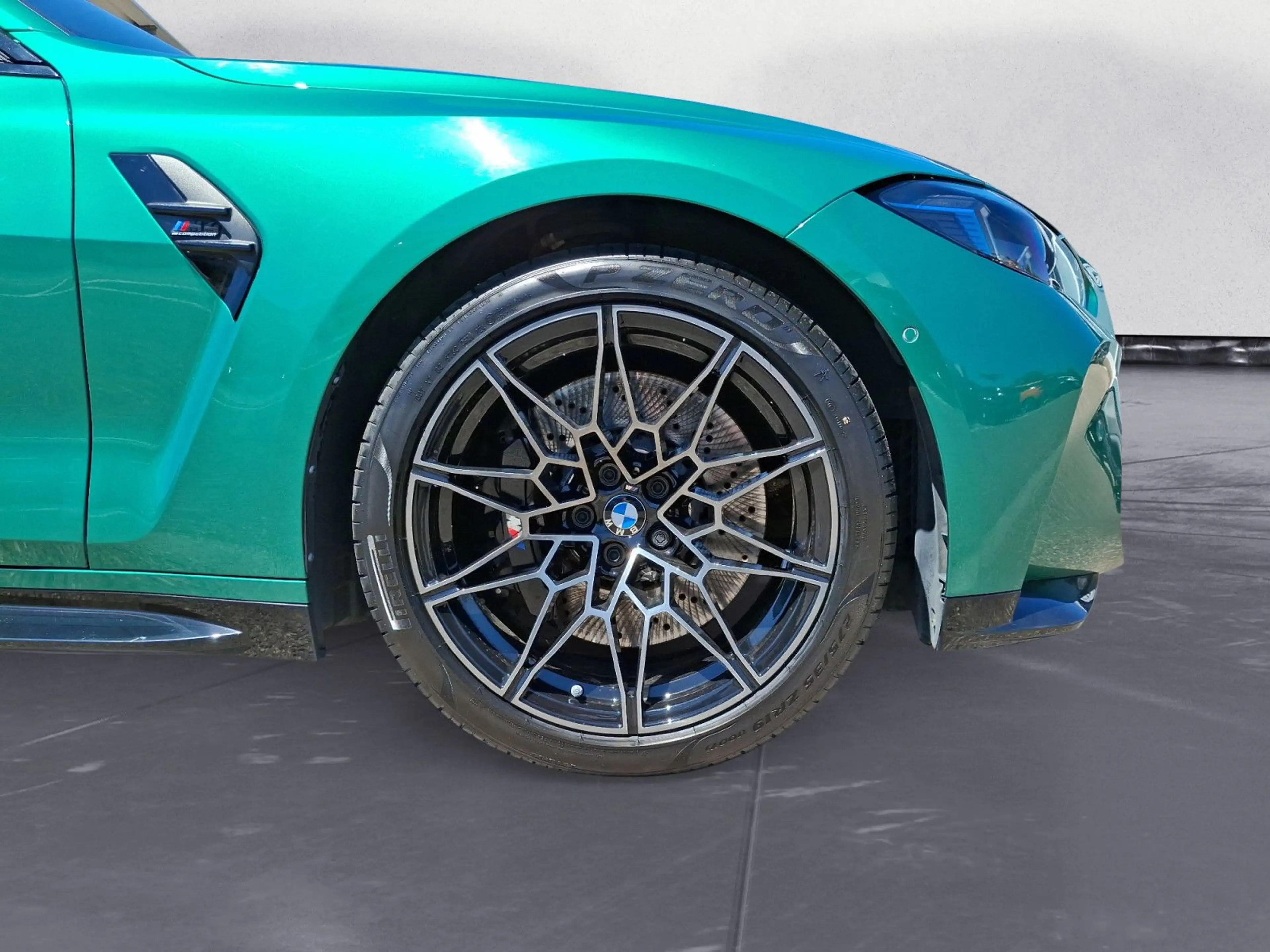 BMW M4 Competition M Carbon Exterieur Parking Plus M — photo 12