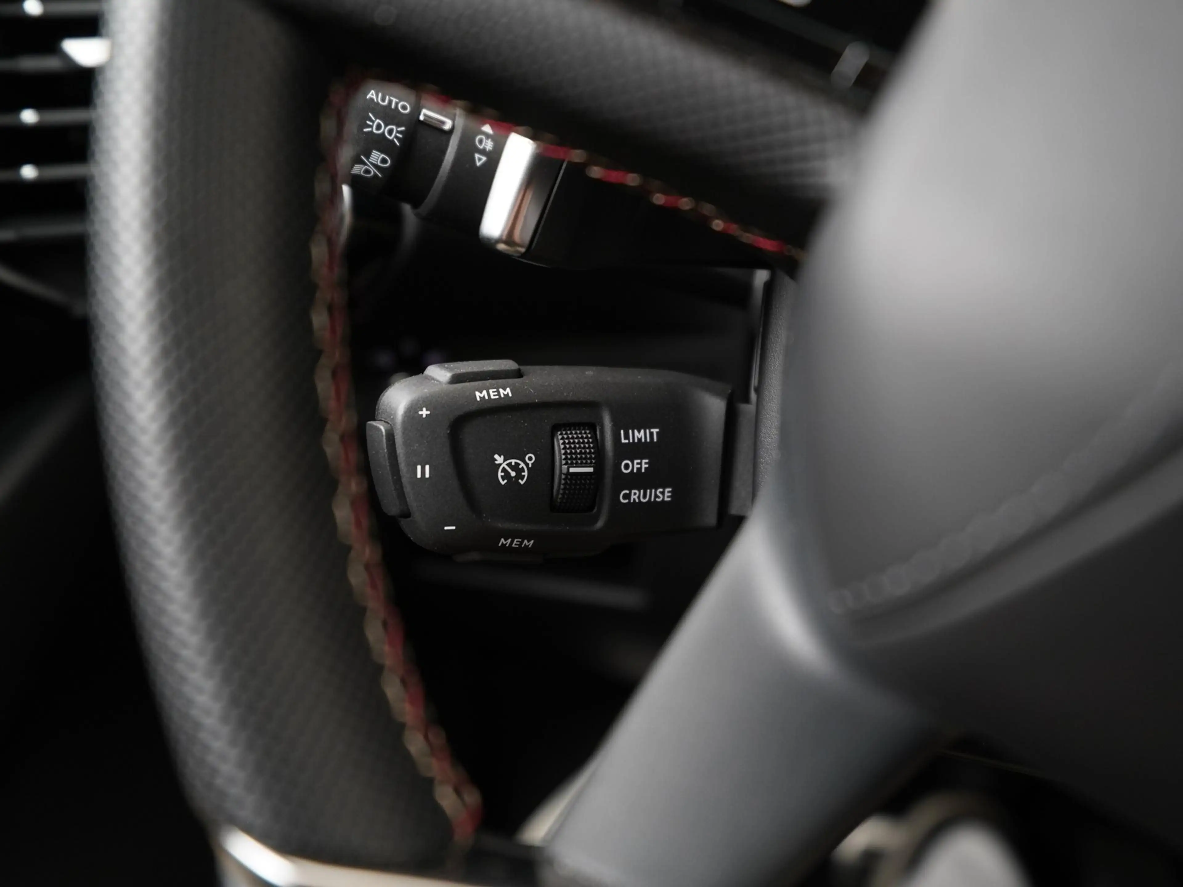 DS Automobiles DS 7 E-Tense 225 Performance Line+ | Panoramadak | Trek — photo 10