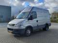Iveco Daily 35C18V 300 H1 Zilver - thumbnail 2