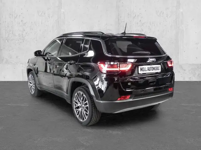 Jeep Compass view 2