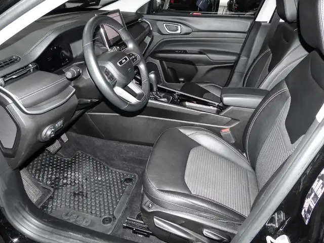 Jeep Compass view 13
