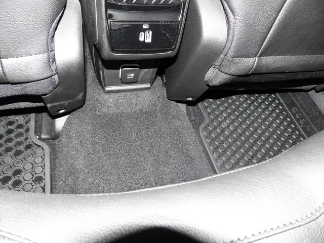 Jeep Compass view 15