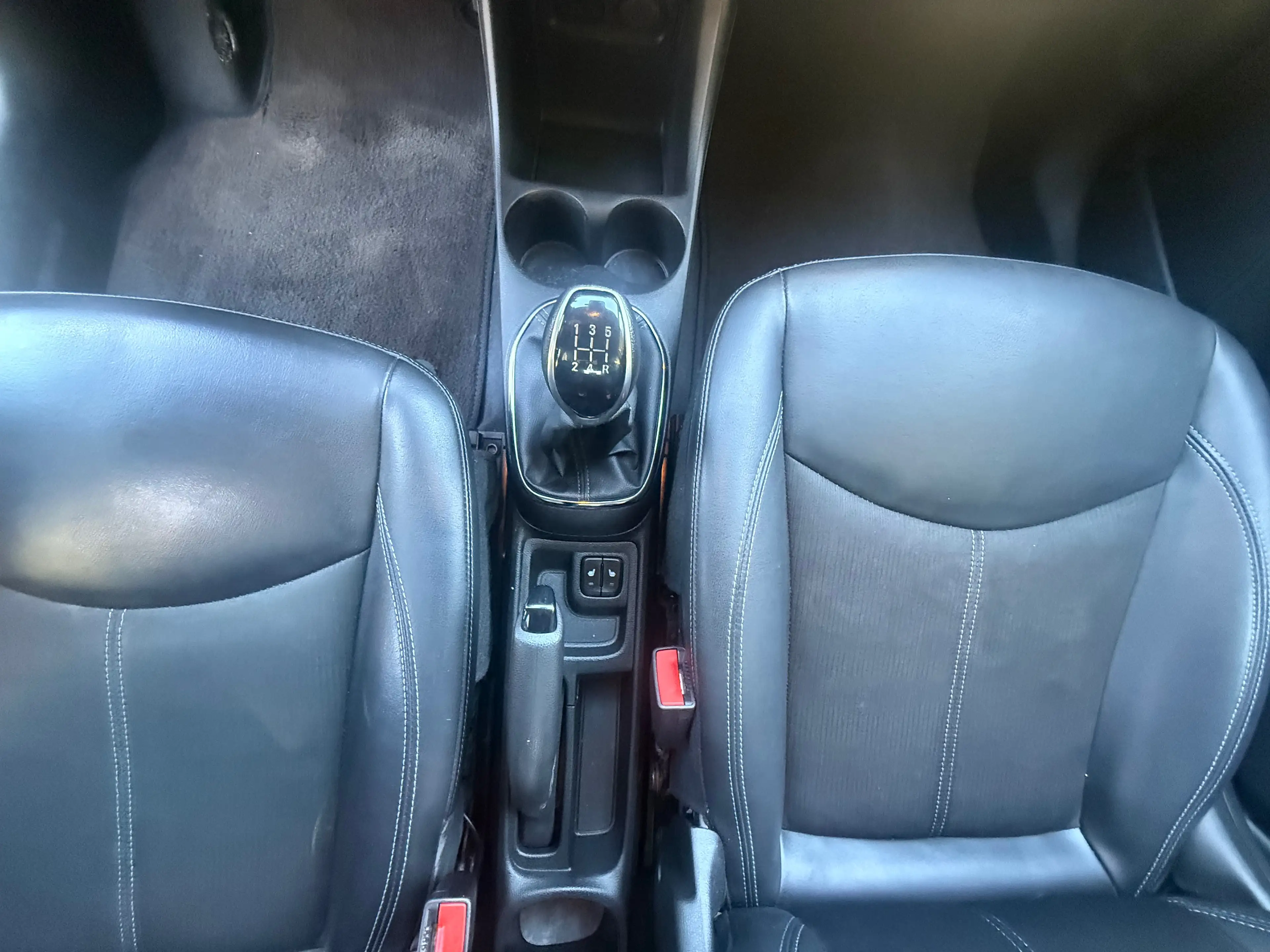 Opel Karl Exklusiv — photo 12