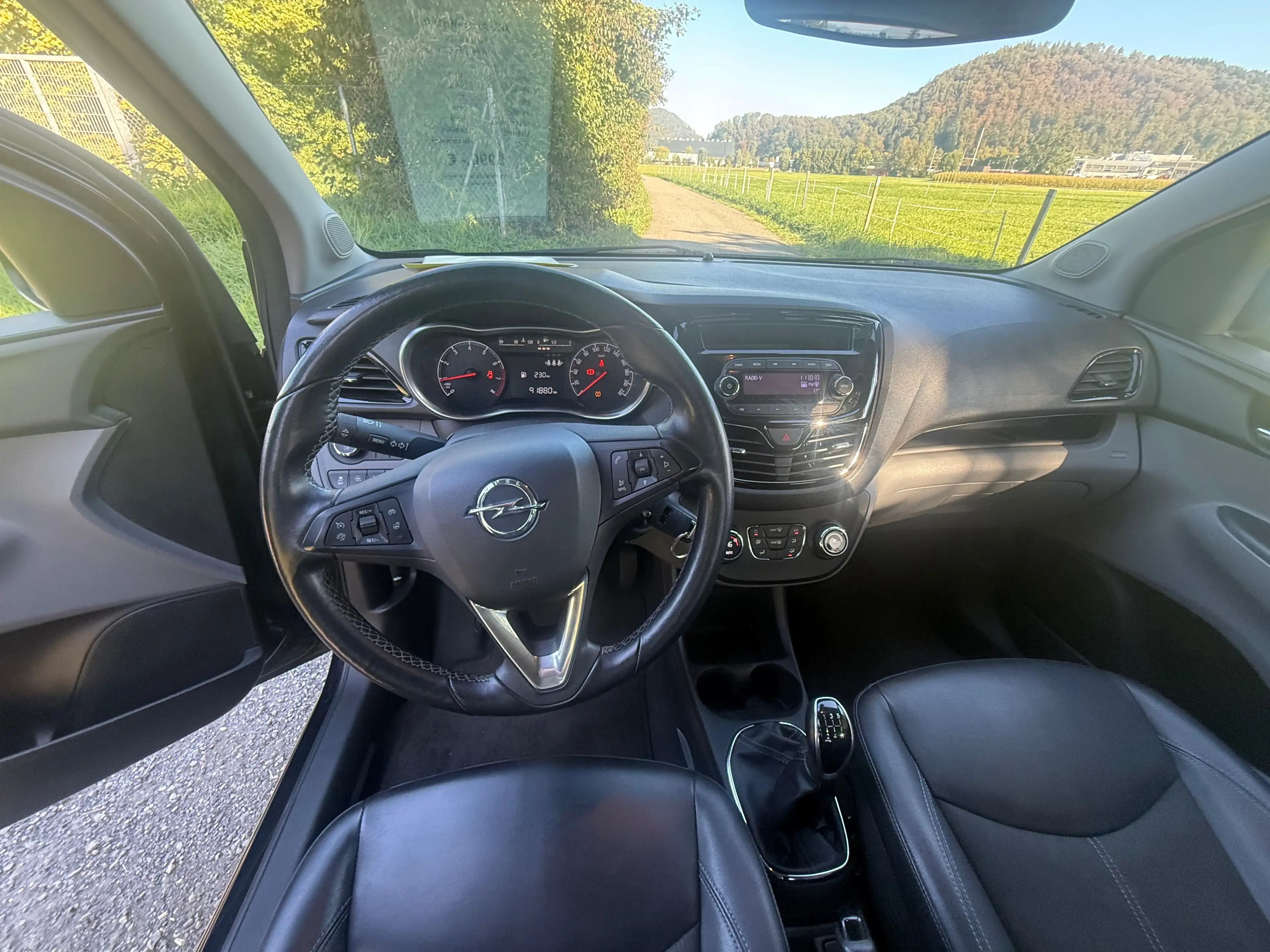 Opel Karl Exklusiv — photo 11