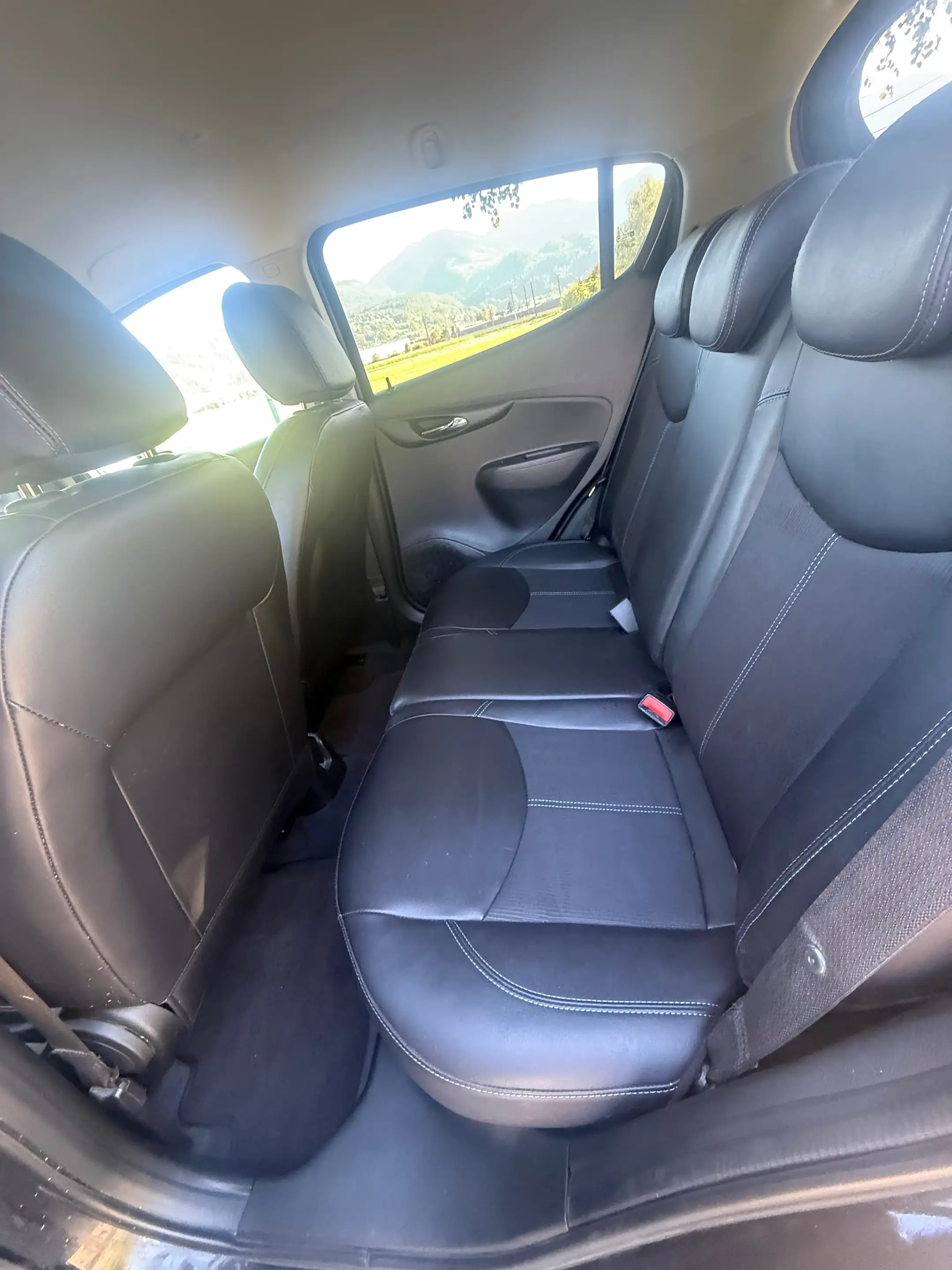 Opel Karl Exklusiv — photo 10