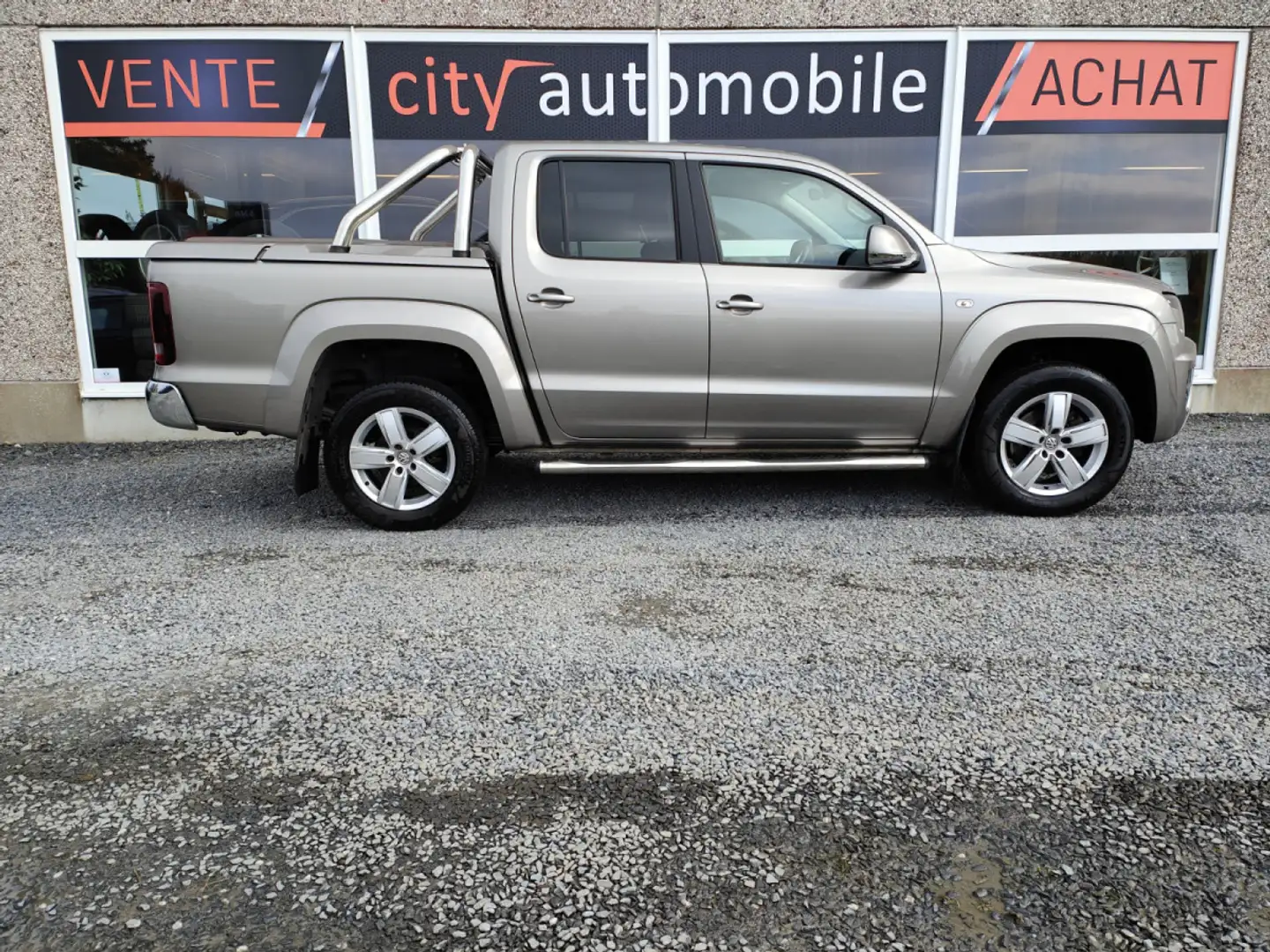 Volkswagen Amarok 3.0 TDI V6 4MOTION CUIR SIEGES CHAUFFANTS GPS ROLL Gris - 2