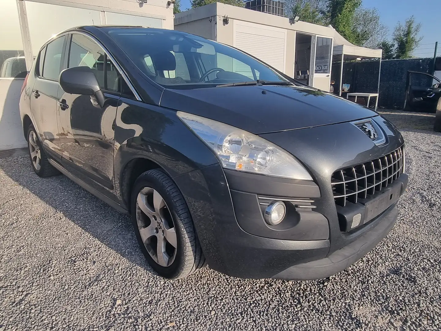 Peugeot 3008 1.6 HDi Confort Pack FAP BMP Gris - 2