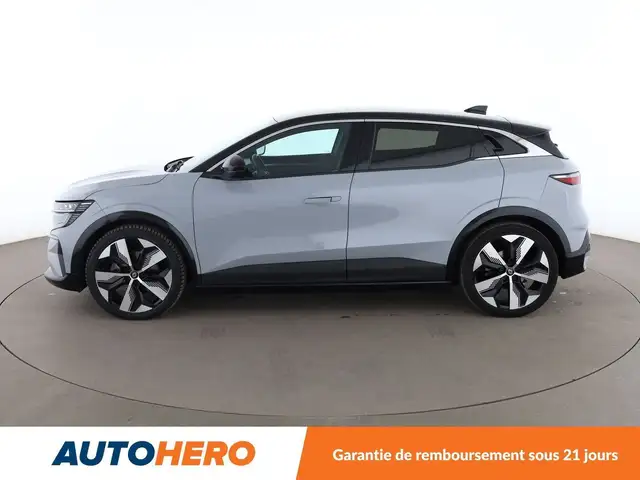 Renault Megane E-Tech view 3